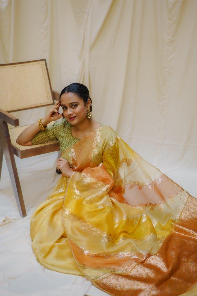 Thangam – Hastavem