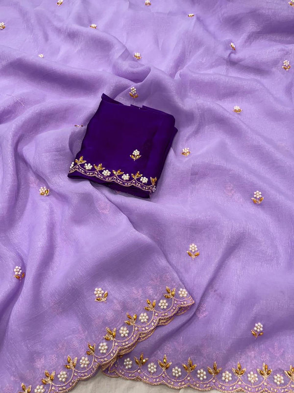 Lilac Chinnon